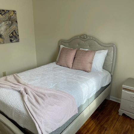 Pet- Friendly, & Close To Uptown Charlotte Exteriör bild