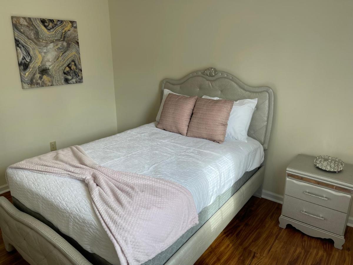 Pet- Friendly, & Close To Uptown Charlotte Exteriör bild
