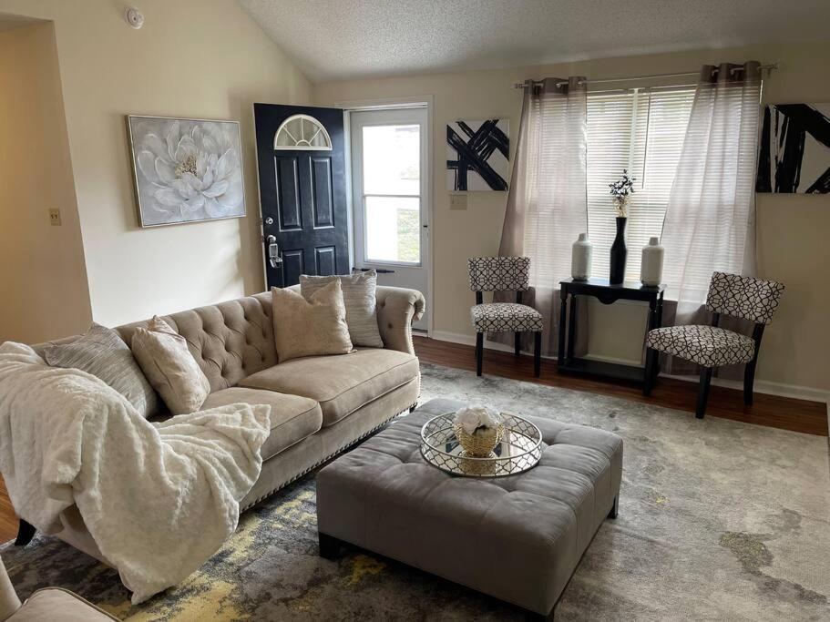 Pet- Friendly, & Close To Uptown Charlotte Exteriör bild